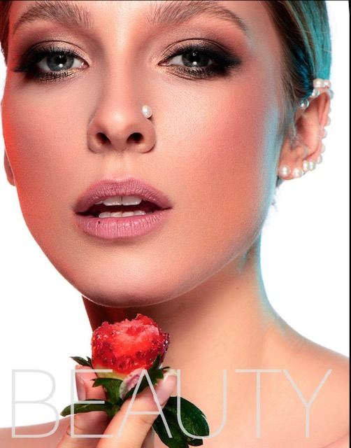 Editorial – Reghina Knaus